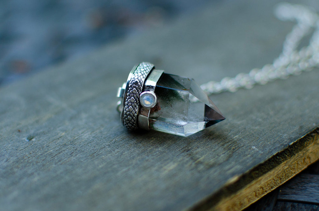 Pendentif en quartz de jardin avec cristal Swarovski blanc