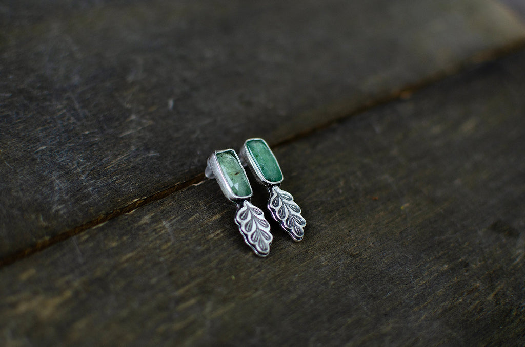 Boucles d’oreilles feuillage en kyanite verte