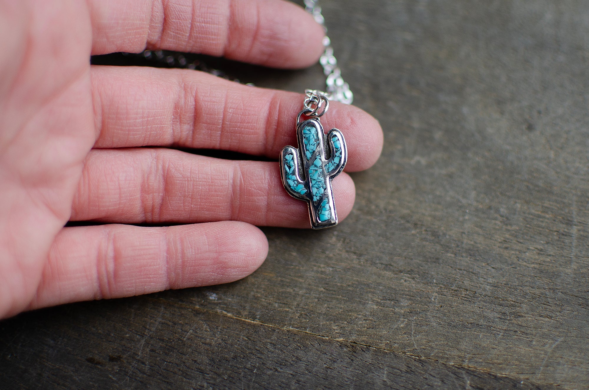 Collier cactus en argent sterling avec incrustation de turquoise