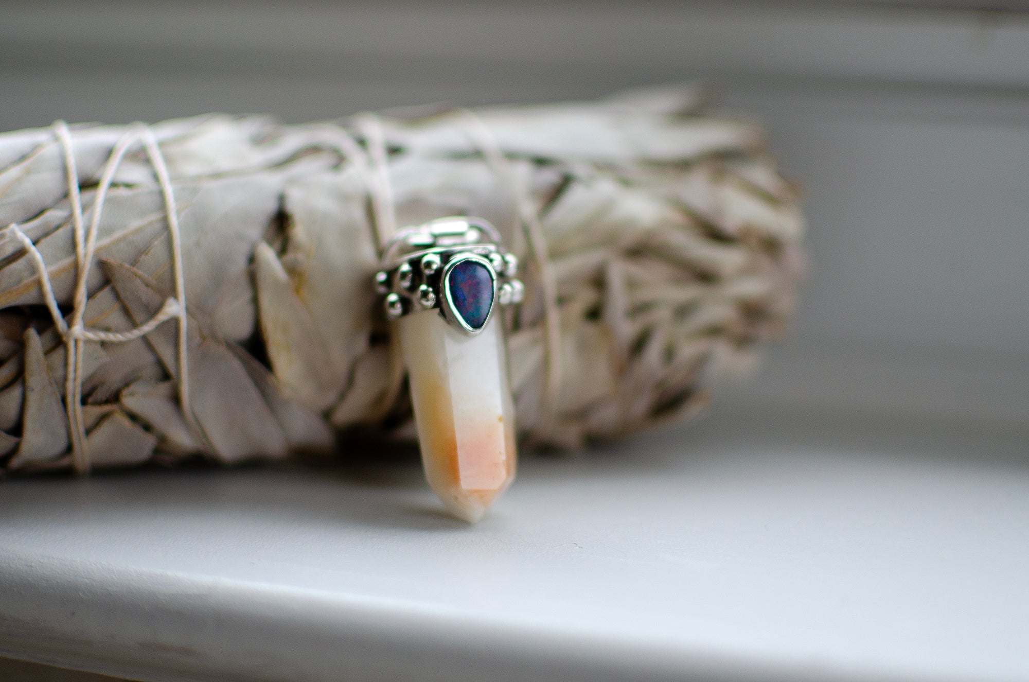Pendentif en opale australienne et quartz amphibole