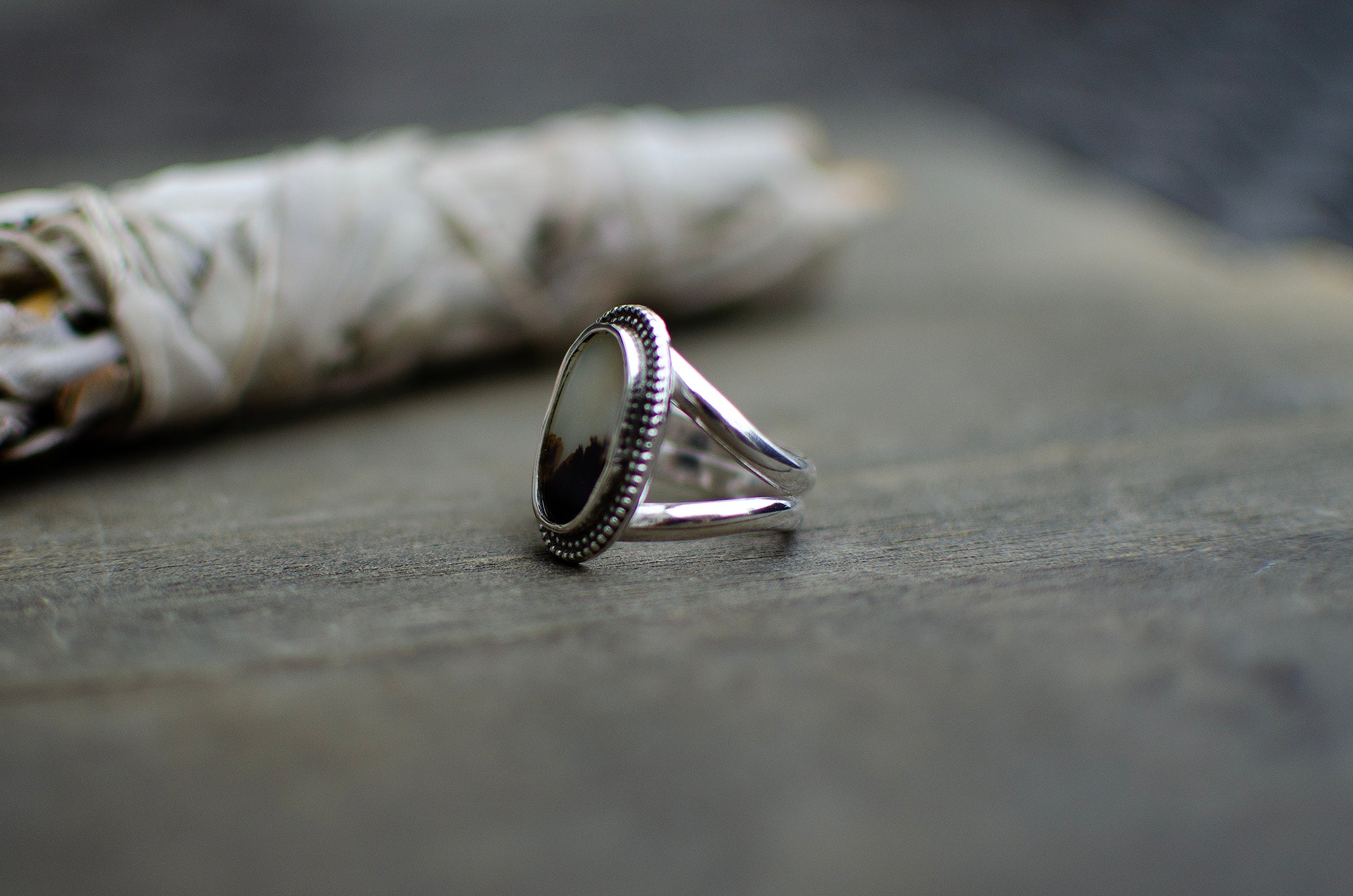 Bague en argent sterling avec agate dendritique – Taille 8