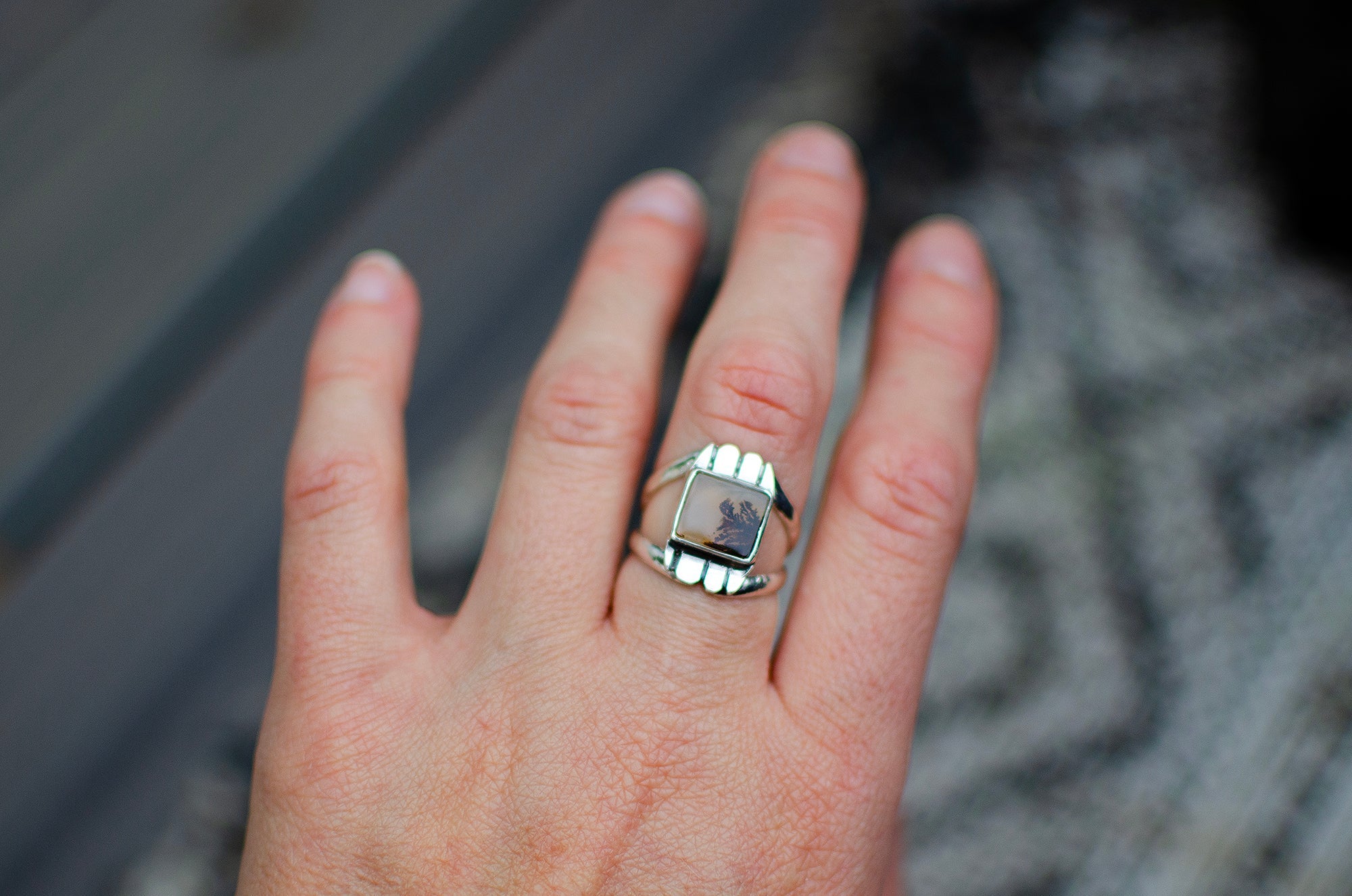 Bague en argent sterling avec agate dendritique – Taille 7