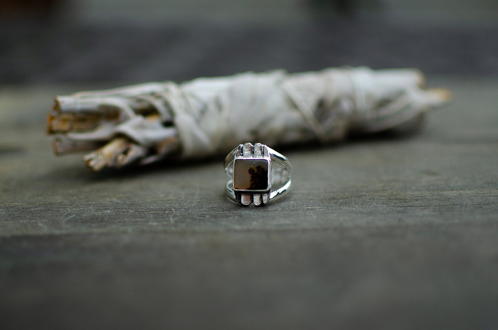 Bague en argent sterling avec agate dendritique – Taille 7