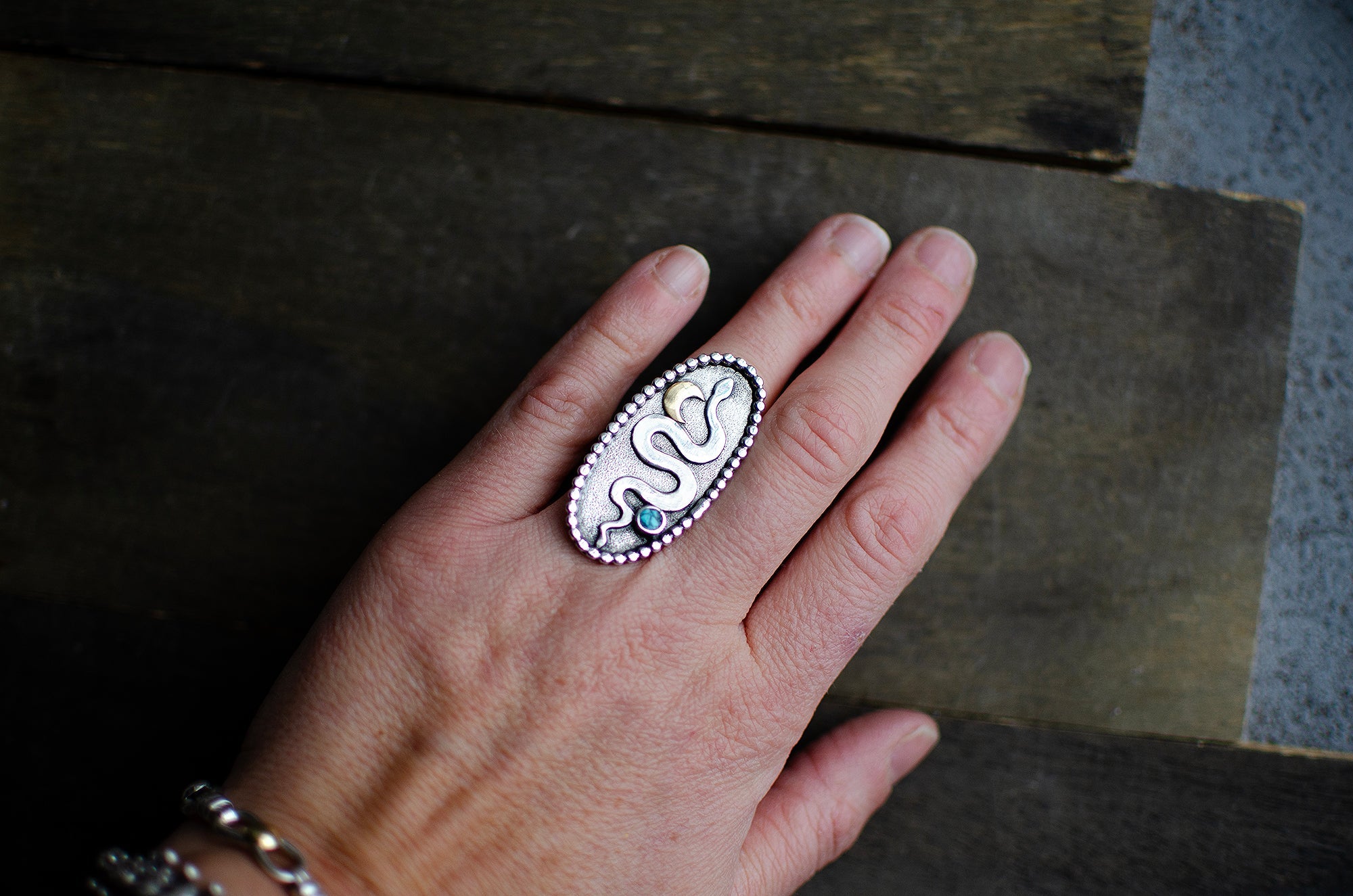 Bague serpent avec incrustation – Taille 6