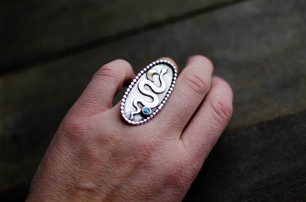Bague serpent avec incrustation – Taille 6