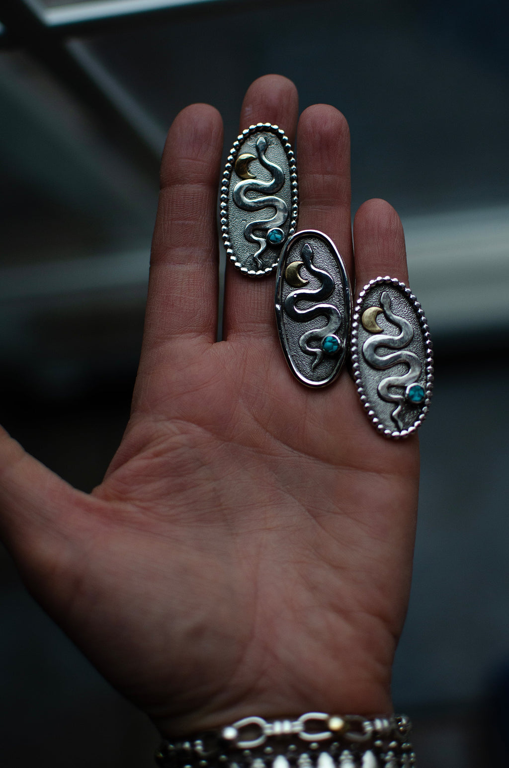 Bague serpent avec incrustation – Taille 6