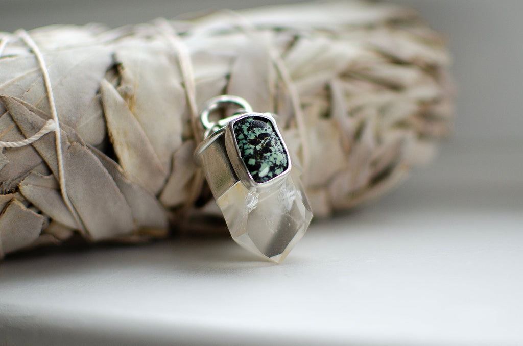 Pendentif en quartz fantôme et turquoise New Lander