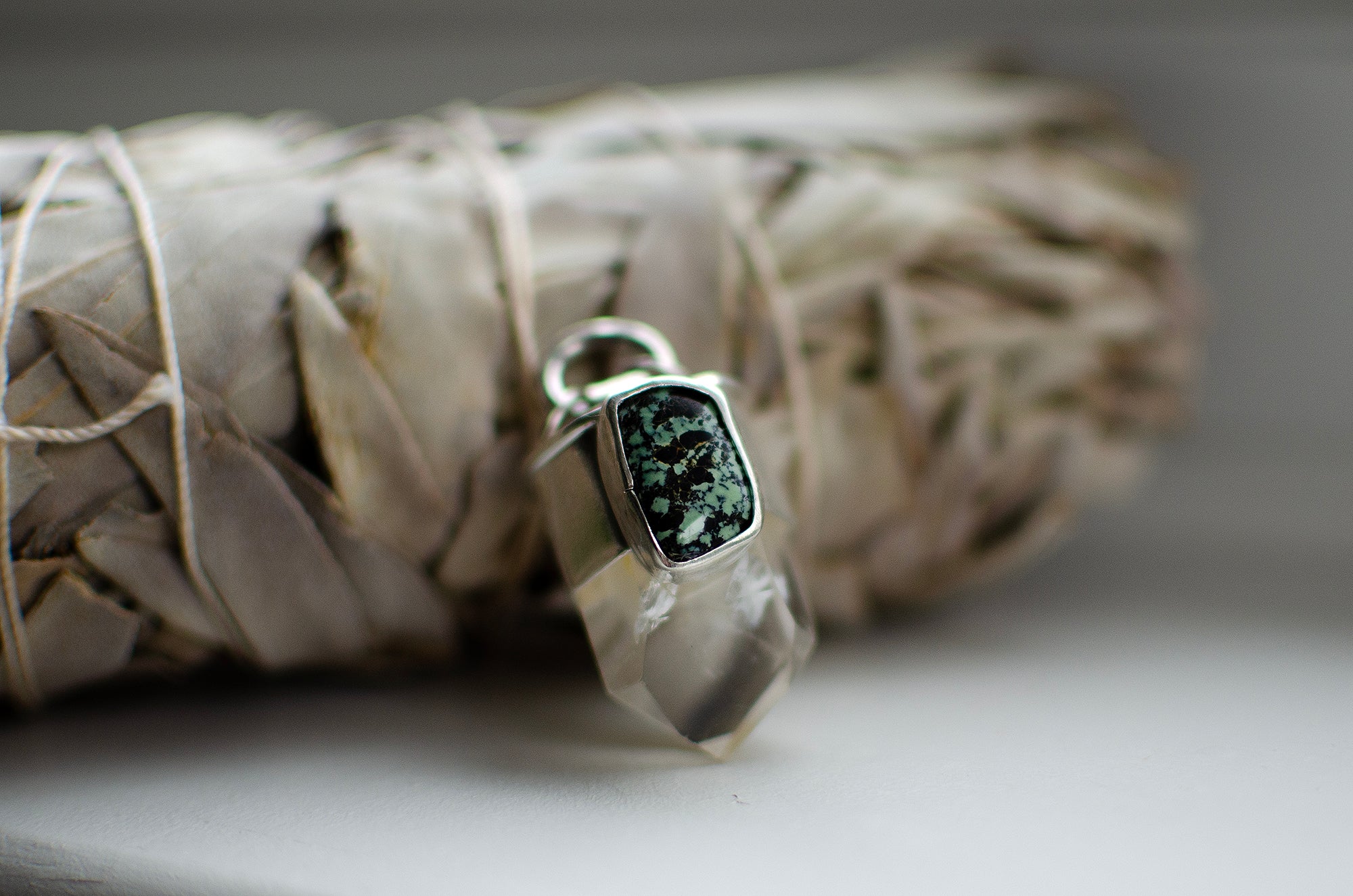 Pendentif en quartz fantôme et turquoise New Lander